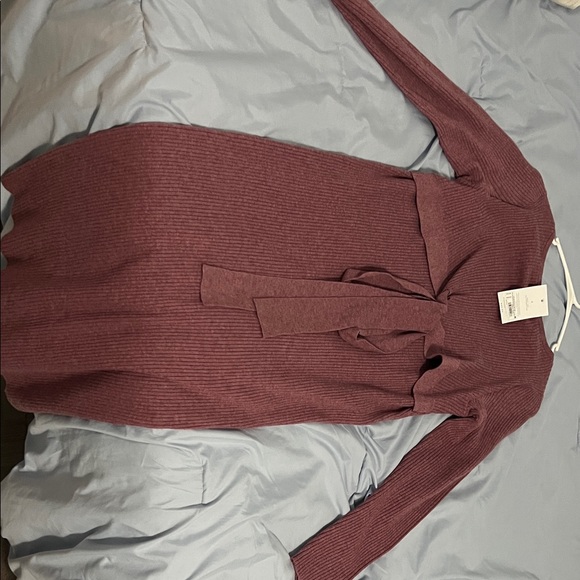Elegant Women's Sweater in Rich Burgundy- maternity - Picture 1 of 2